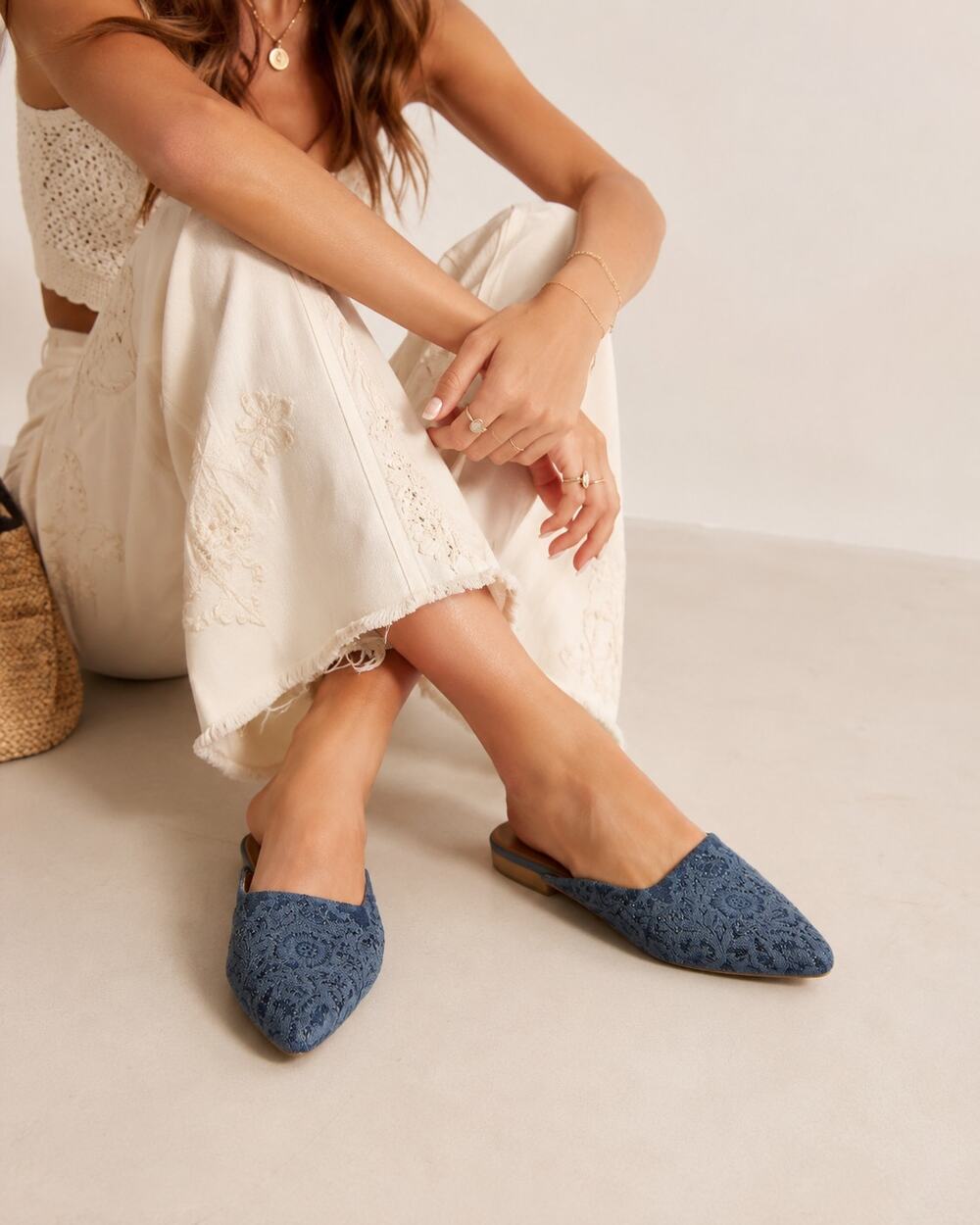 Kevyn Wynn Blue Beaded Slip On Mule Flats Womens 11 Embroidered Boho Summer Flat